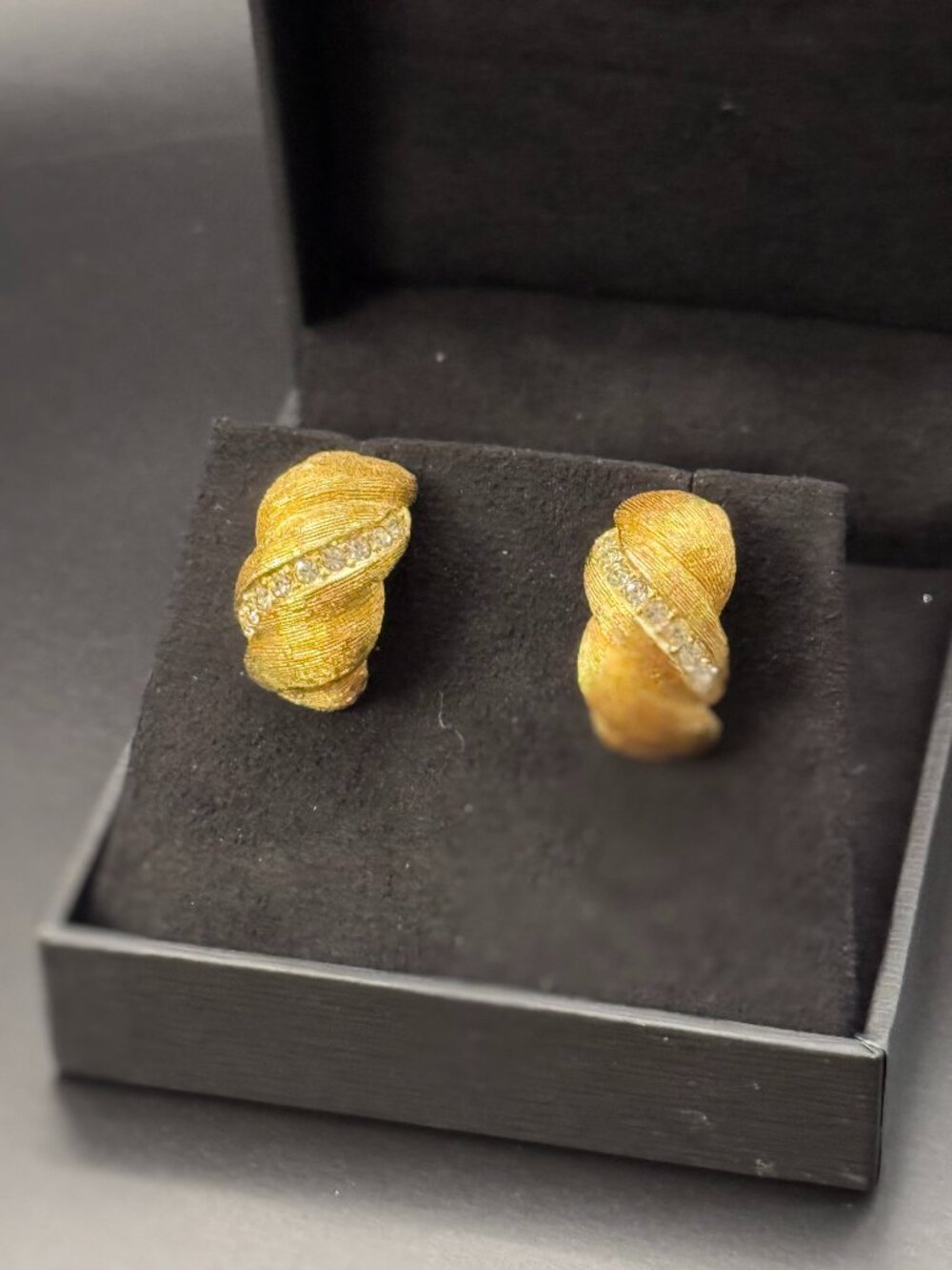 Christian Dior Vintage Crystal Stud earrings
